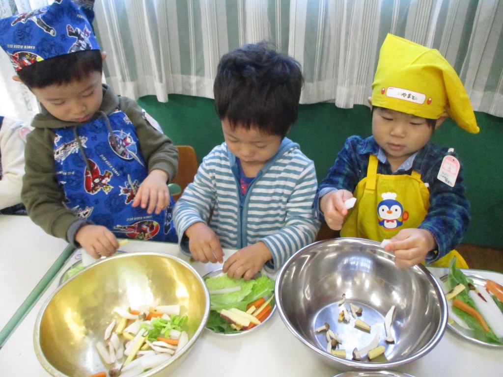 なかの幼稚園　料理